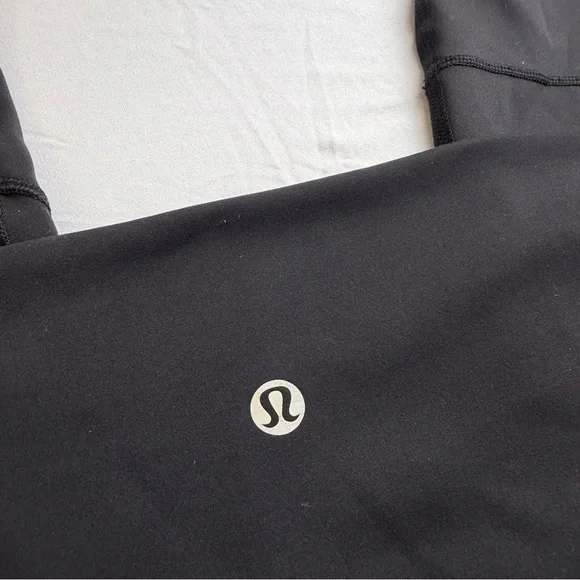 Lululemon In Movement 7/8 Tight Everlux 25” black high waisted pockets size 6 - Picture 5 of 5